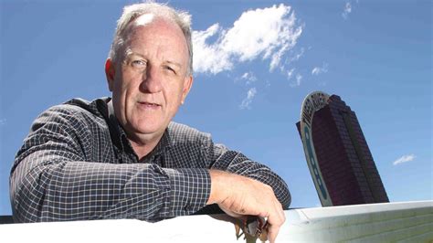 Gold Coast mourns Cooly Rocks On former general .